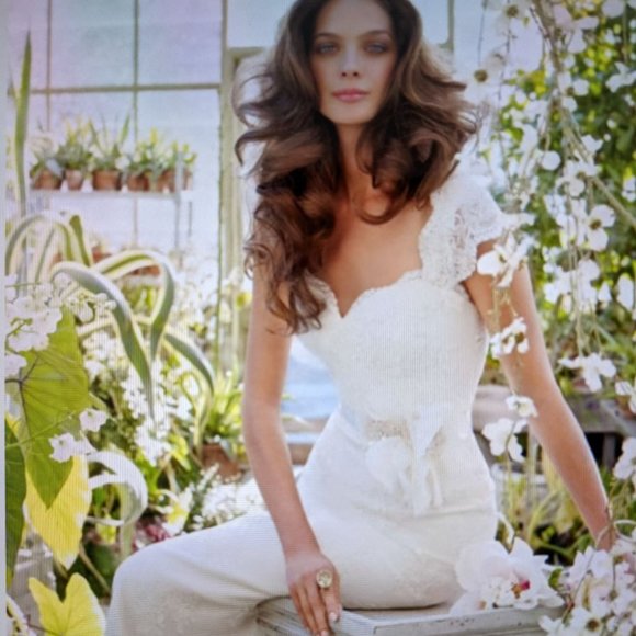 Designer Tara Keely Wedding Bride Dress - Picture 1 of 10